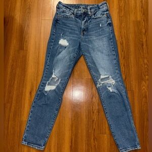 Old Navy Distressed Jeans in Blue
